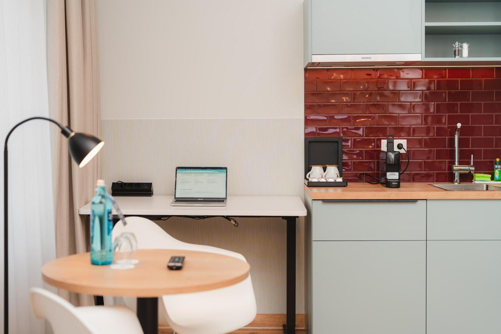 H24 Hotel Apartments Eberswalde Eksteriør billede